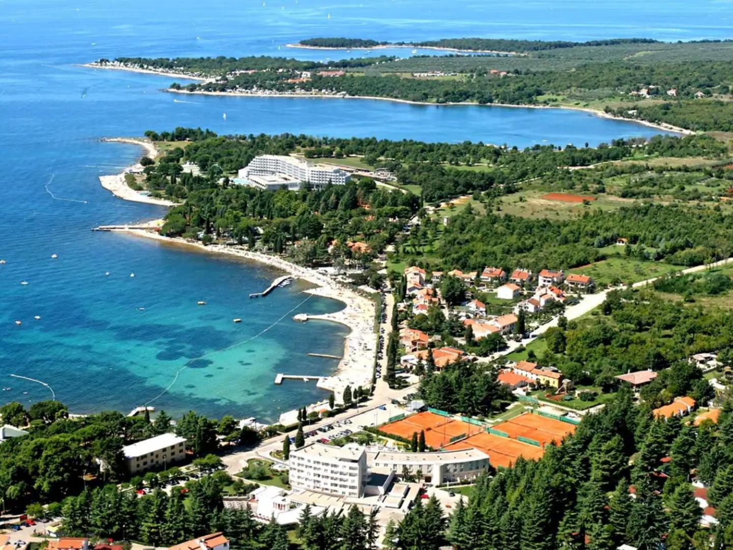 Luna 22 Poreč Buitenkant foto