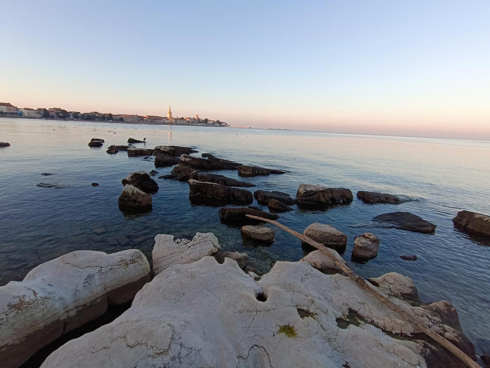 Luna 22 Poreč Buitenkant foto